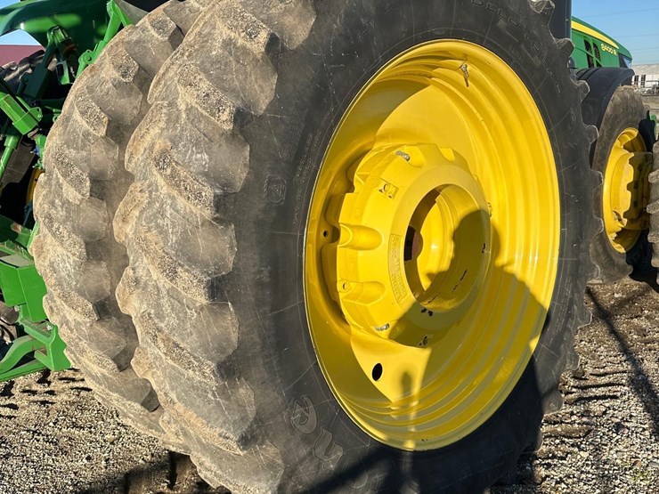 2017-john-deere-8400r-image-11