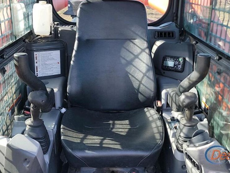 2019-kubota-svl95-2s-image-15