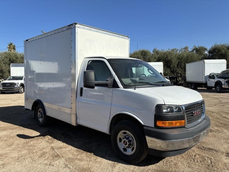 2023-gmc-3500-image-2