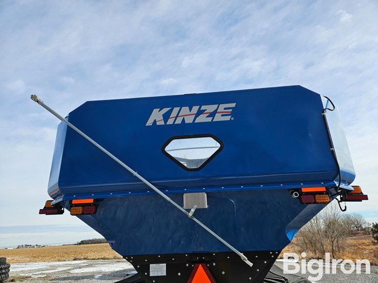 2013-kinze-1500-image-19