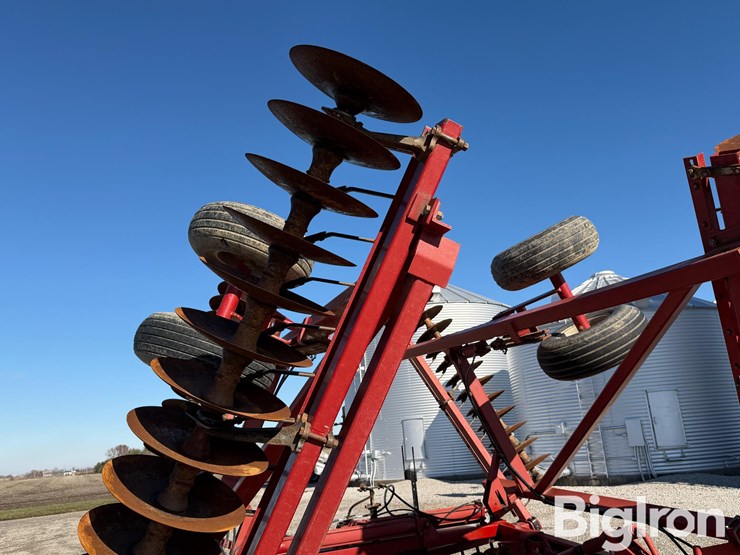 case-ih-3950-image-15