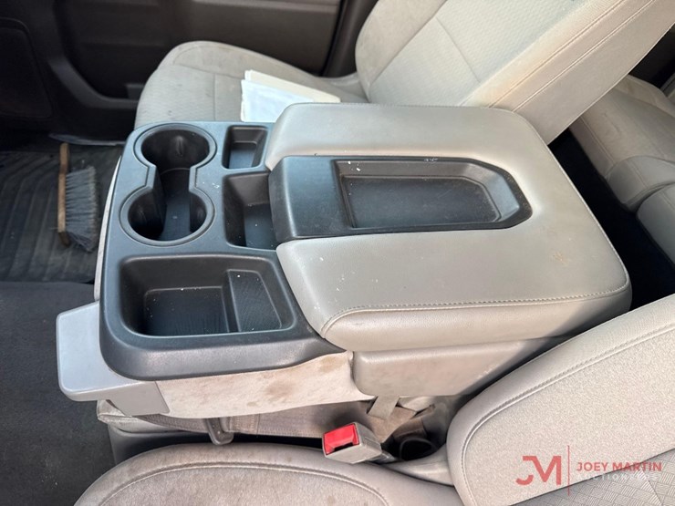 2020-chevrolet-1500-image-24