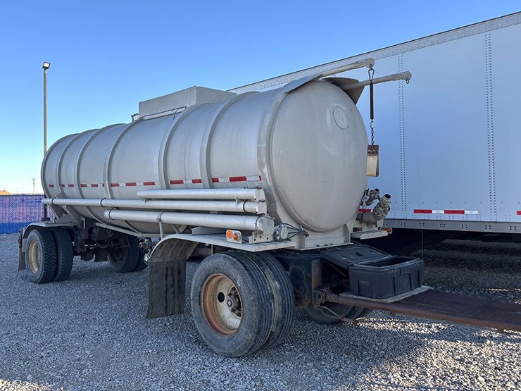 1981-trailmaster-tanker-image-1