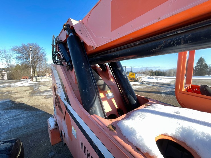 sky-trak-8042-image-38