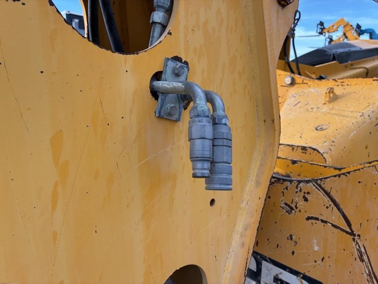 jcb-telescopic-reach-lift-image-8