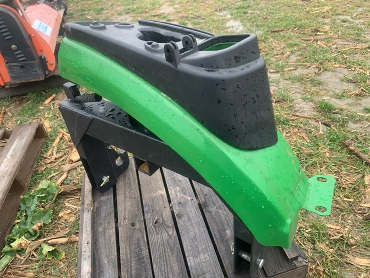 john-deere-1023e-image-1