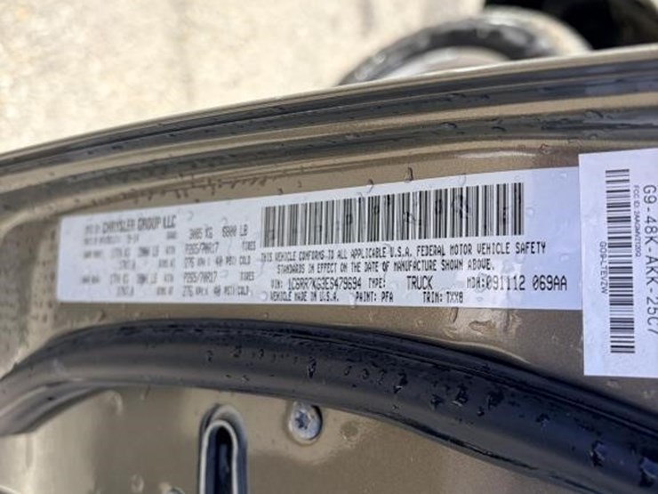 2014-dodge-ram-1500-image-17