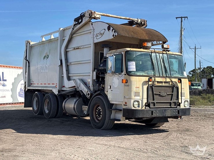 2017-autocar-xpeditor-image-2