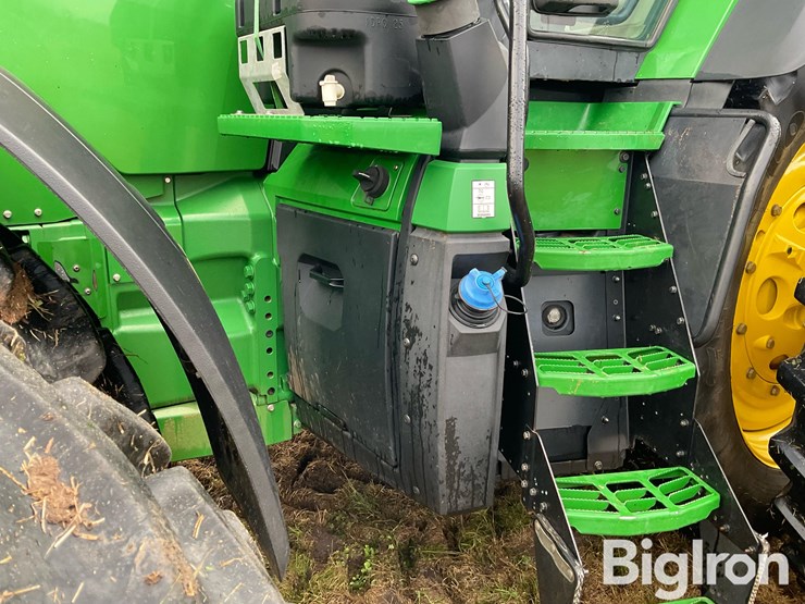 2021-john-deere-8r-340-image-11