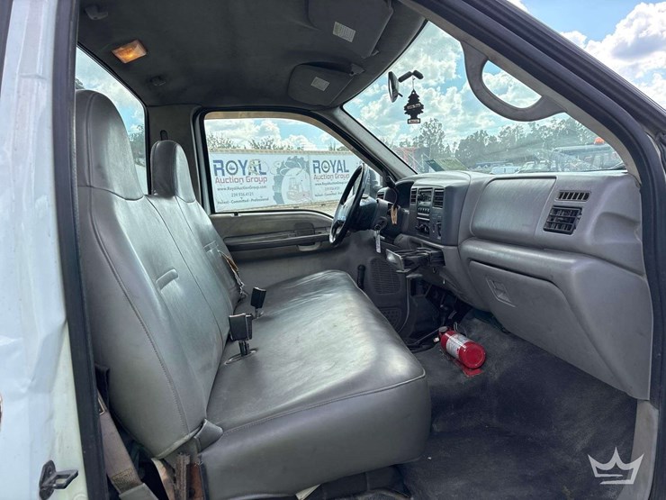 2001-liftmoore-6036-image-39