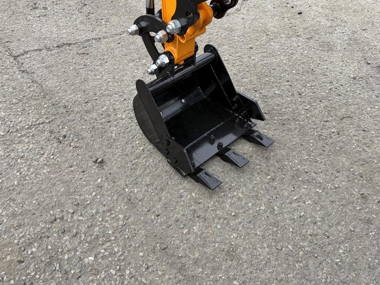 2025-vicsec-vc15-excavator-image-9