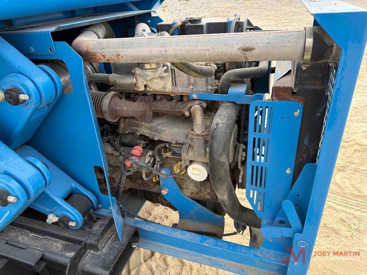 2015-genie-gs4390-roughterrain-scissor-lift-image-16