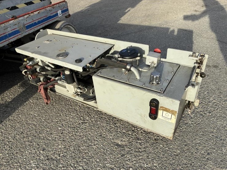 2011-skyjack-sjiii4632-image-6