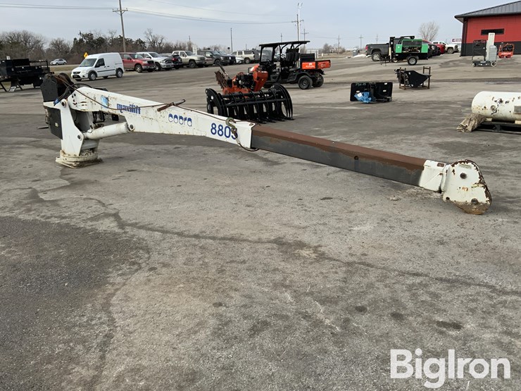 2001-maxilift-cobra-8805-telescoping-boom-w/remote-image-3