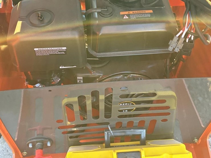 2025-aboss-gh350-skid-steertrack-loader-image-9