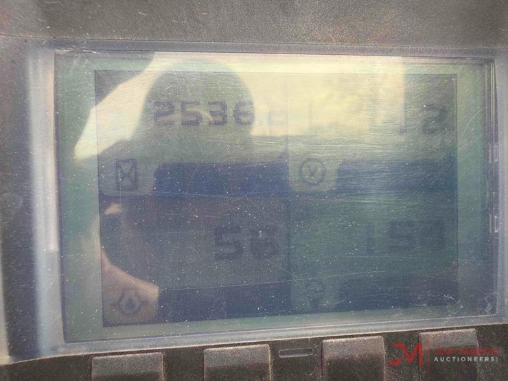 2015-genie-gs4390-roughterrain-scissor-lift-image-22