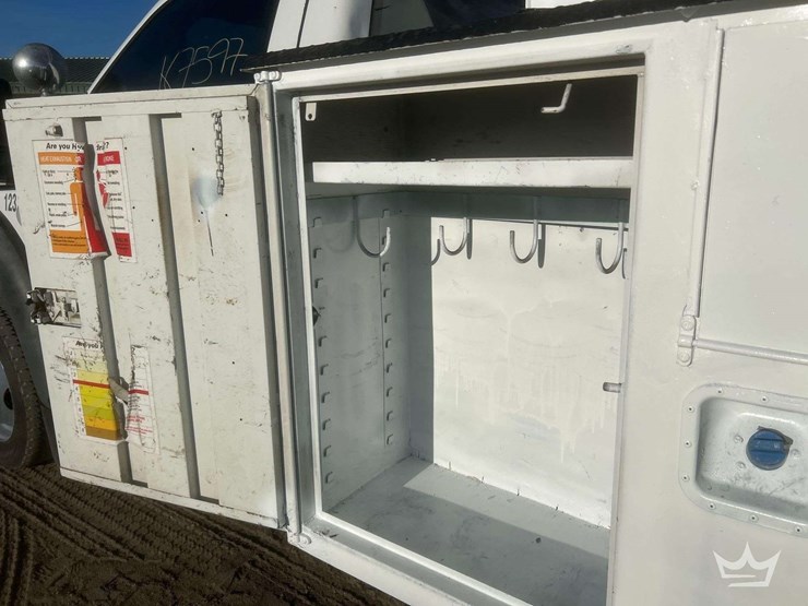 2012-ford-f550-image-9