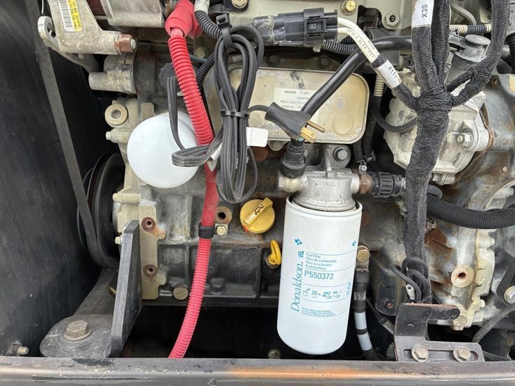 2015-jlg-g5-18a-image-13