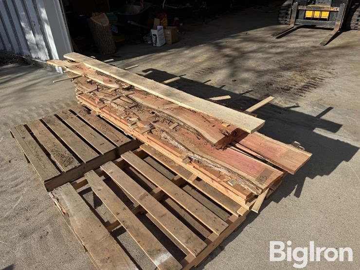 cedar-lumber-image-1