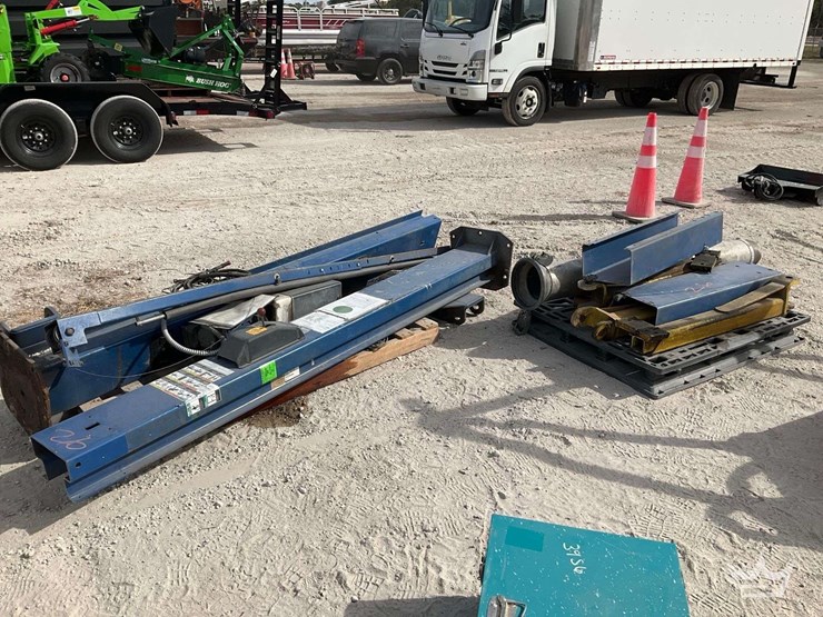 rotary-spoa9-200-automotive-lift-image-2