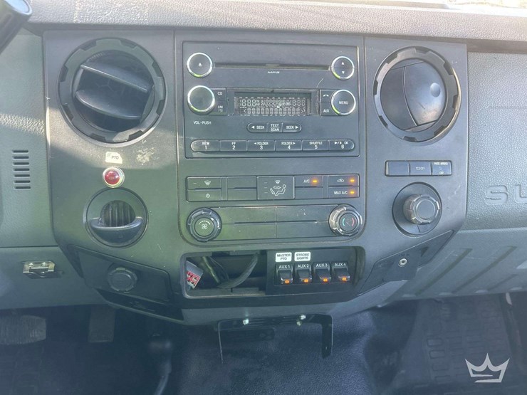 2012-ford-f550-image-26