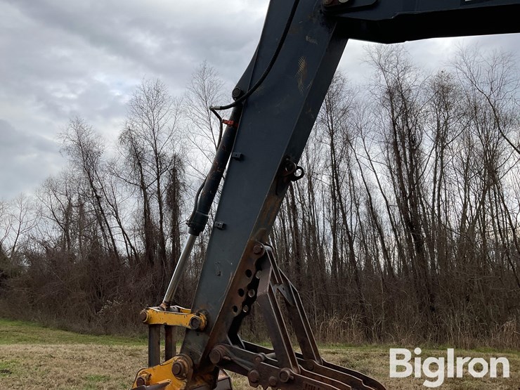 2013-deere-160g-lc-image-19