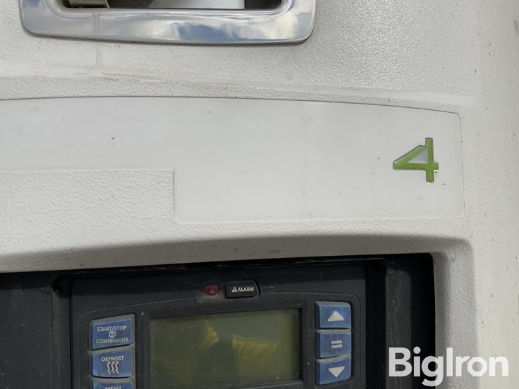 2019-utility-3000r-image-12