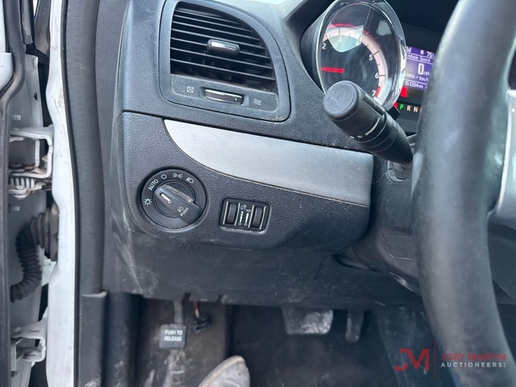 2019-dodge-grand-caravan-image-25