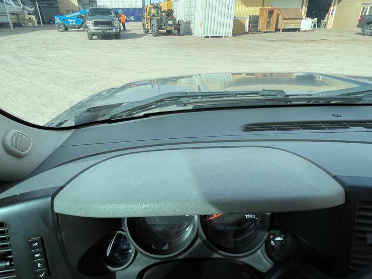 #104-•-2012-chevy-silverado-(salvaged-nm-title)-image-75