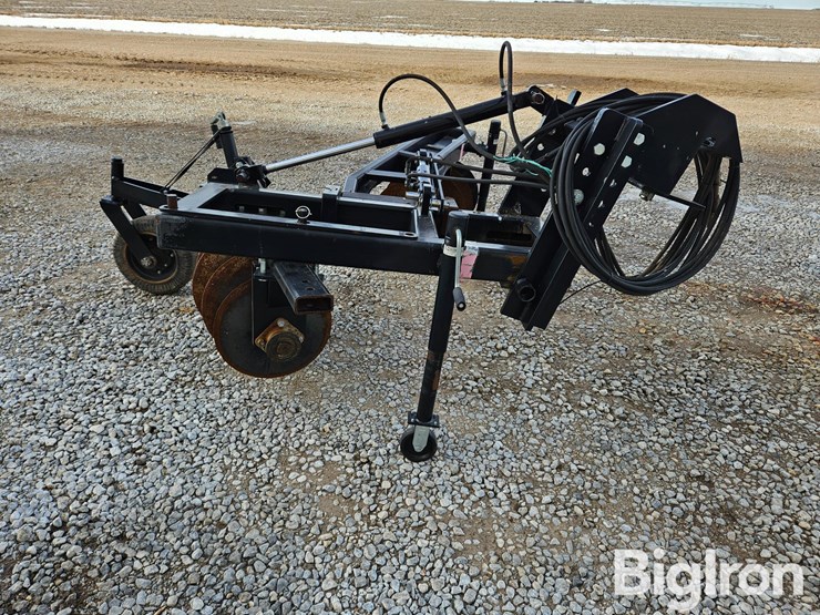 2014-trac-packer-front-mount-pivot-track-closer-image-4