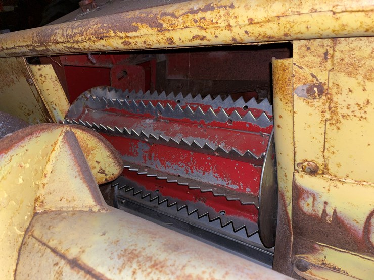 new-holland-900-image-17