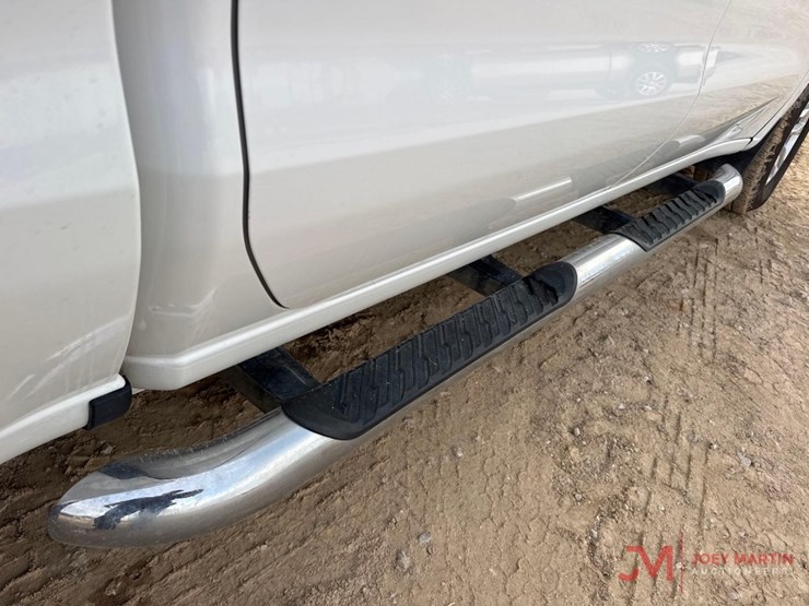 2020-chevrolet-1500-image-15