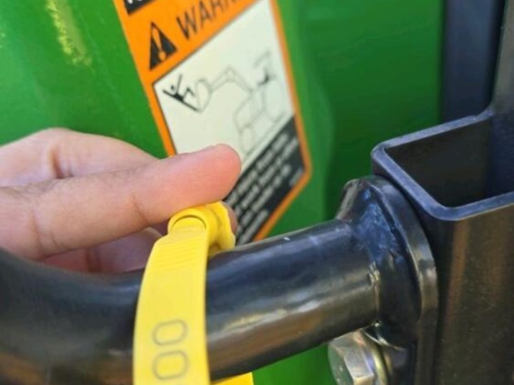 2022-john-deere-3039r-image-16