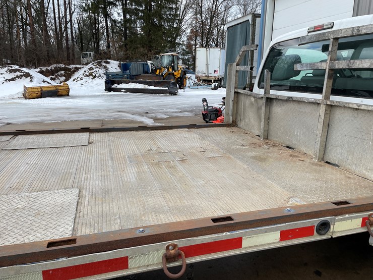#350-•-12'-aluminum-flatbed-with-tommy-lift-gate-(custer,wi)-image-14
