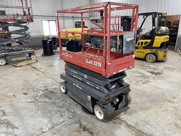 2018-skyjack-sjiii3219-image-3