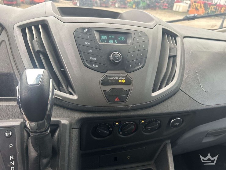 2015-ford-transit-image-13