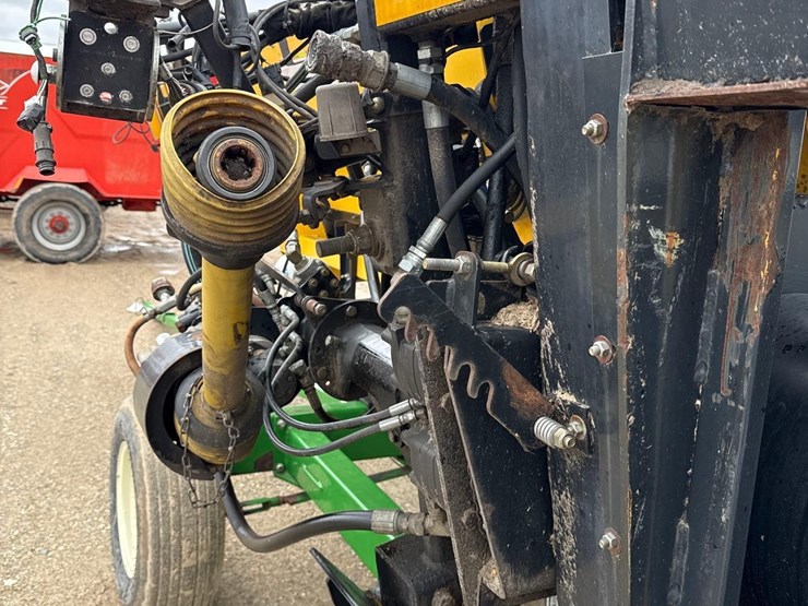 new-holland-88c-image-9