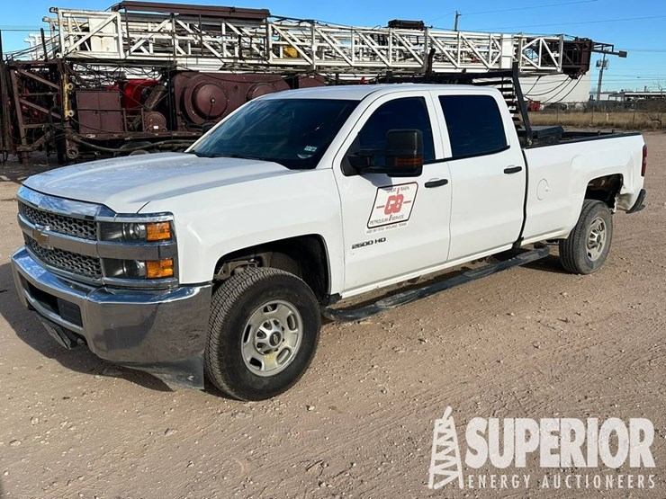 2018-chevrolet-2500hd-image-1
