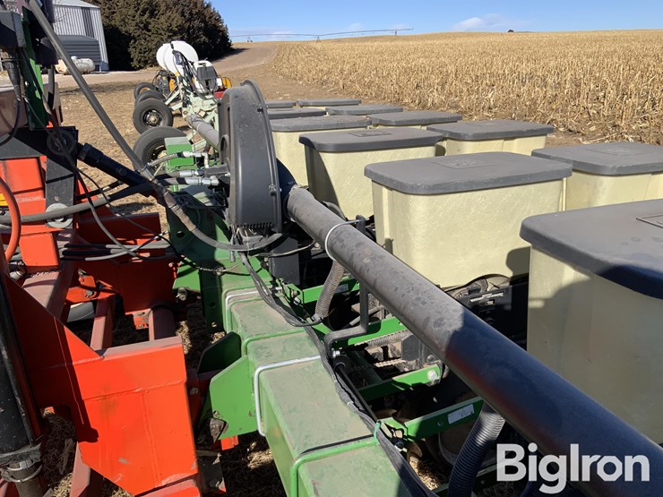 john-deere-7100-image-10