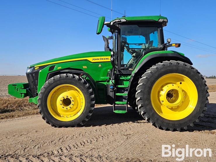 2022-john-deere-8r-410-image-8