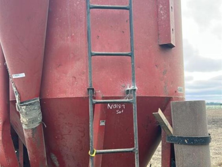 case-ih-1350-image-11