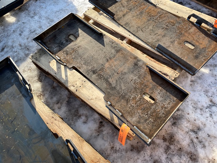 #18041-•-unused-formed-skid-steer-fork-frame-attachments-(princeton,-mn)-image-2
