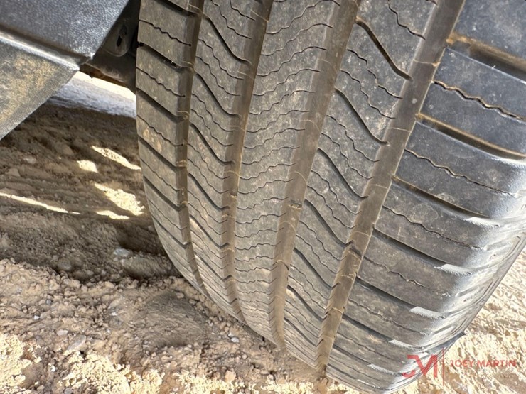 2017-ford-explorer-xlt-image-6