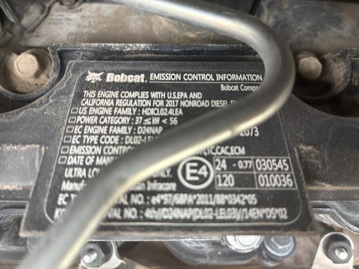 2018-bobcat-s570-image-12