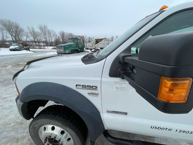 2006-ford-f550-xl-image-44