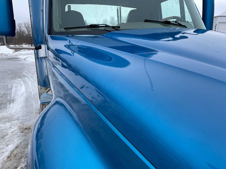 2014-international-prostar-image-13