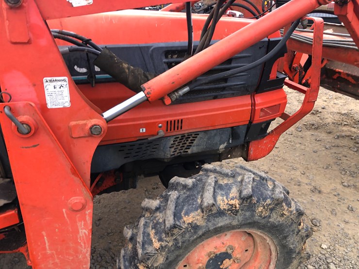 kubota-l4610-image-10