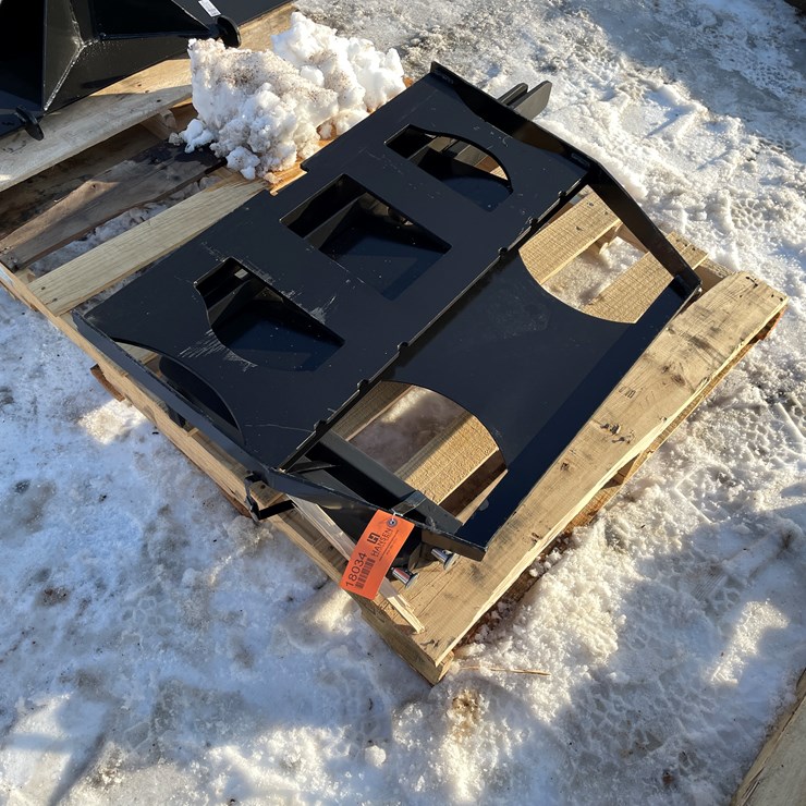 #18034 • Unused Mini Fork Frame Attachment (Princeton, MN)