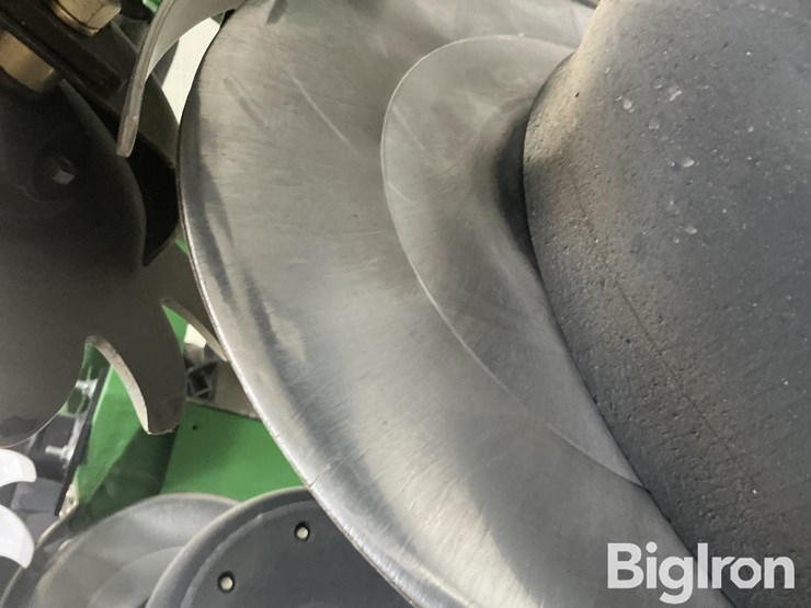 2011-john-deere-1720-ccs-image-18