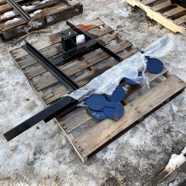 #18053 • Dueling Tree Shooting Target (Princeton, MN)